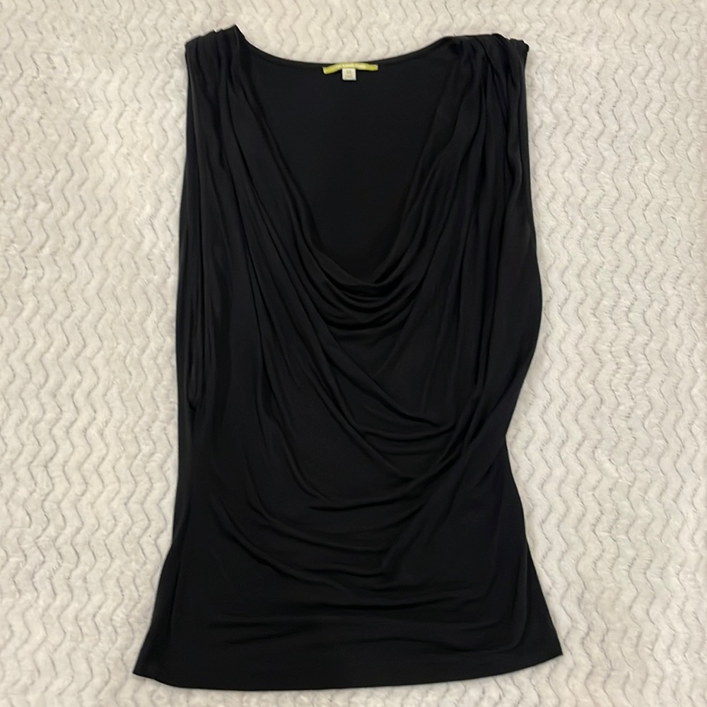 Gianna Bini XS black sleeveless top. Low cut front. Fitted at waist.